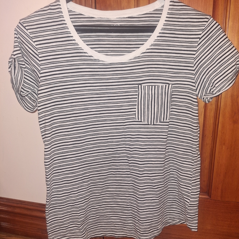 a.n.a Black and White Fitted Short Sleeve T-Shirt